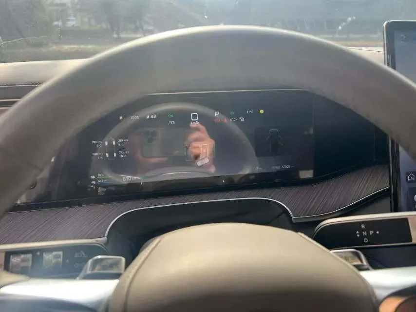 2025 Denza DenzaN9 2.0T 207HP L4 E-CVT PHEV,autocango,china used car exporter,china ev exporter,chinese used car exporter,chinese used ev exporter