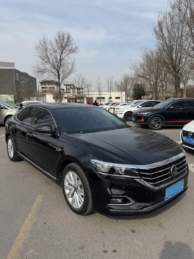 2020 Volkswagen Passat 2.0T 186HP L4 7DCT,autocango,china used car exporter,china ev exporter,chinese used car exporter,chinese used ev exporter