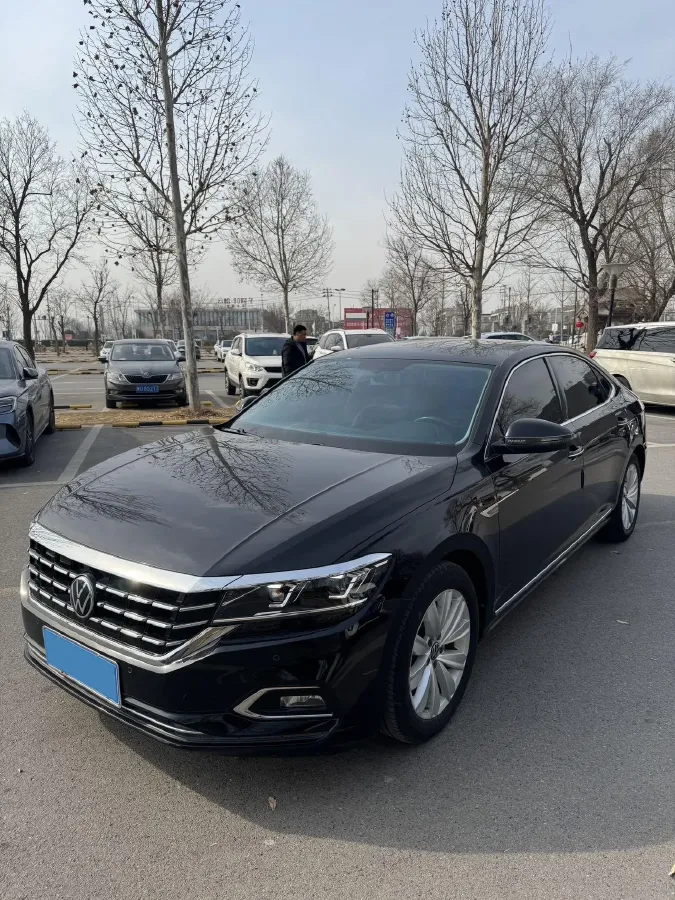 2020 Volkswagen Passat 2.0T 186HP L4 7DCT,autocango,china used car exporter,china ev exporter,chinese used car exporter,chinese used ev exporter