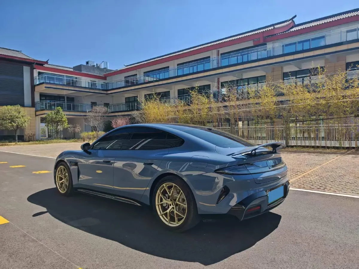 2024 MI SU7 BEV 101KWH,autocango,china used car exporter,china ev exporter,chinese used car exporter,chinese used ev exporter