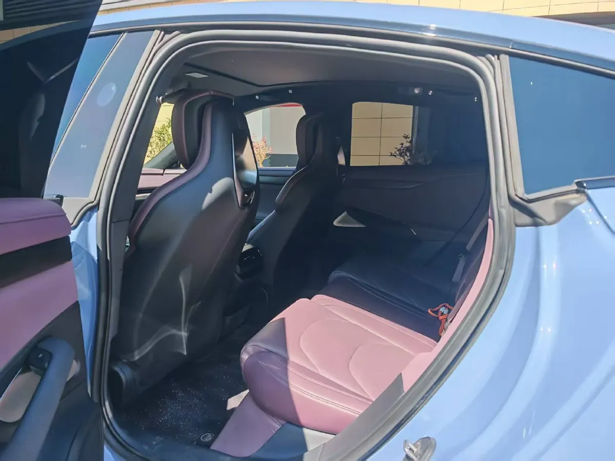 2024 MI SU7 BEV 101KWH,autocango,china used car exporter,china ev exporter,chinese used car exporter,chinese used ev exporter