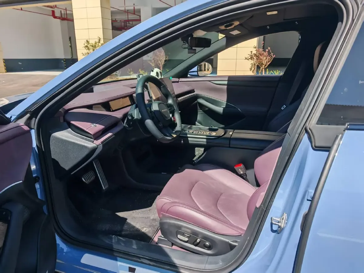 2024 MI SU7 BEV 101KWH,autocango,china used car exporter,china ev exporter,chinese used car exporter,chinese used ev exporter