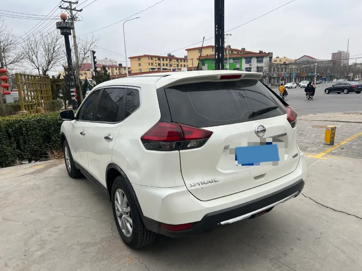 2023 Nissan X-Trail 2.0L 151HP L4 CVT,autocango,china used car exporter,china ev exporter,chinese used car exporter,chinese used ev exporter