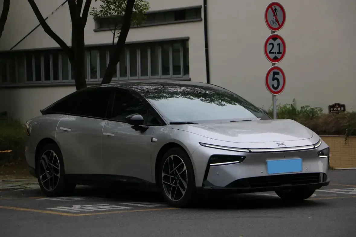 2024 Xpeng P7+ BEV 60.7KWH,autocango,china used car exporter,china ev exporter,chinese used car exporter,chinese used ev exporter