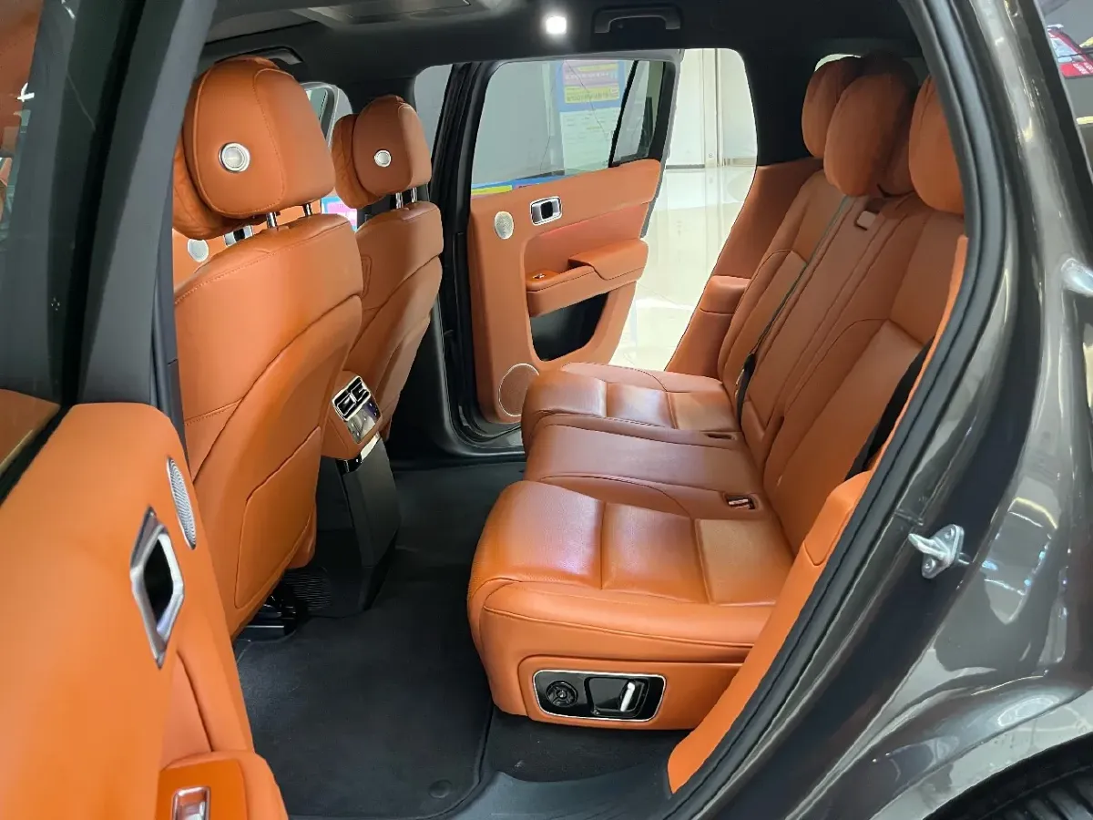 2024 Li L8 Range Extended 154HP REEV 52.3KWH,autocango,china used car exporter,china ev exporter,chinese used car exporter,chinese used ev exporter