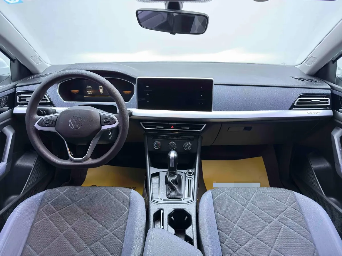 2021 Volkswagen Lavida 1.5L 113HP L4 6AT,autocango,china used car exporter,china ev exporter,chinese used car exporter,chinese used ev exporter