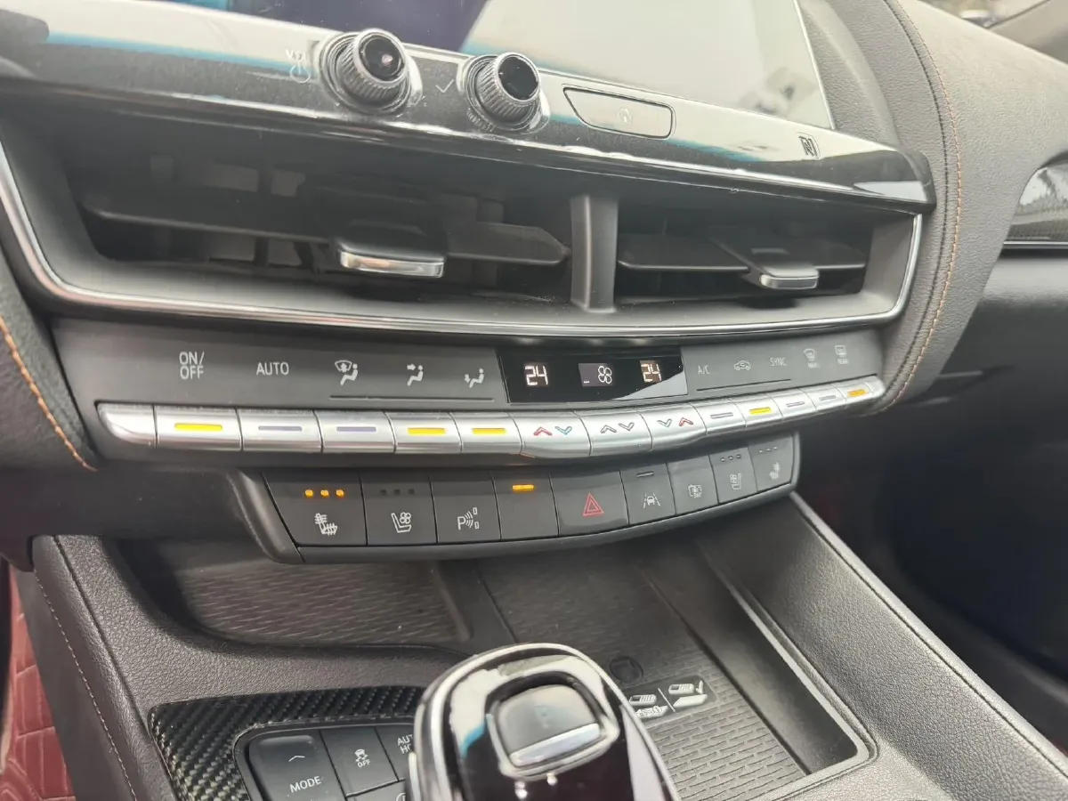 2020 Cadillac CT5 2.0T 237HP L4 10AT,autocango,china used car exporter,china ev exporter,chinese used car exporter,chinese used ev exporter