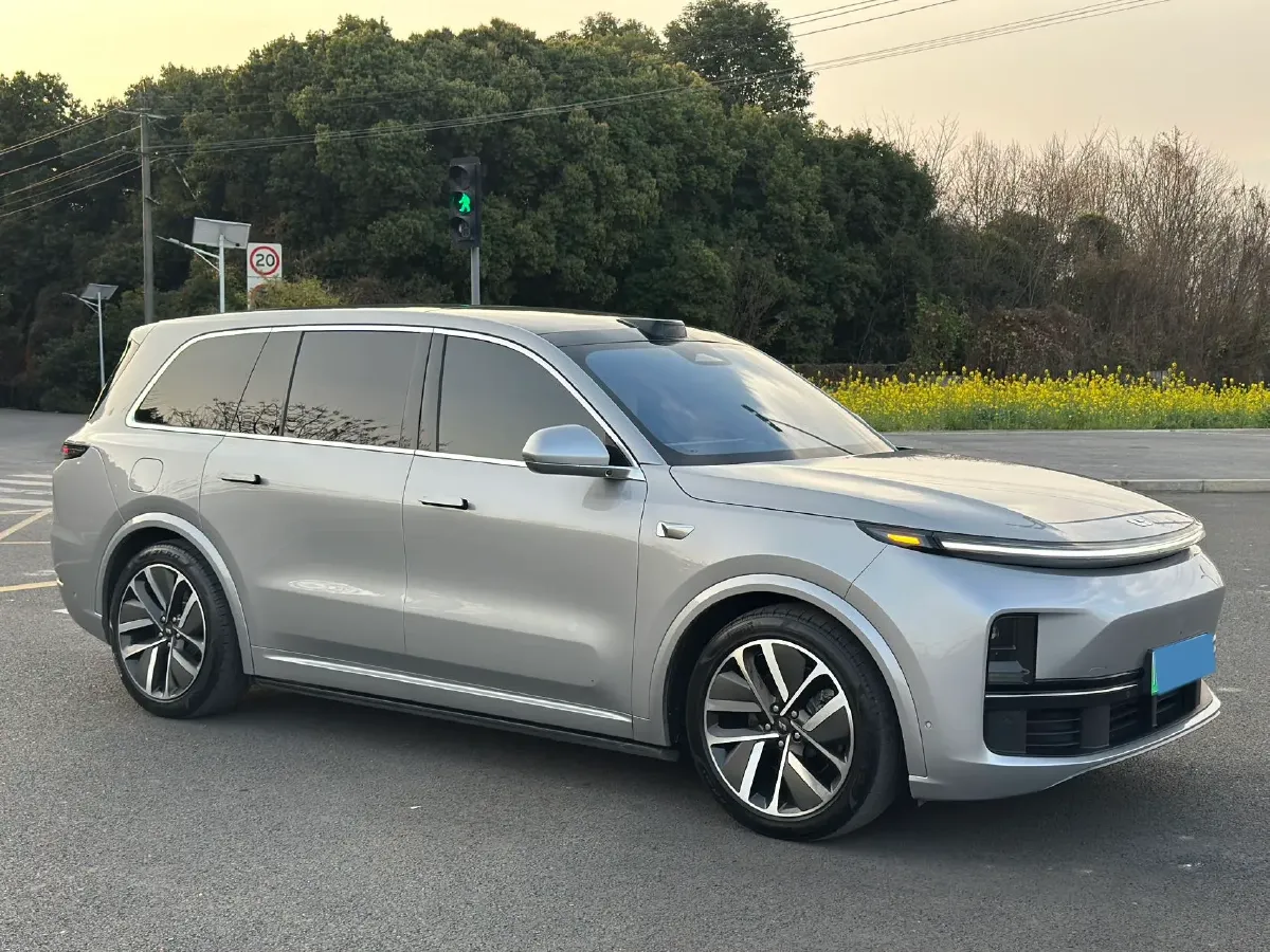2022 Li L9 Range Extended 154HP REEV 42.6KWH,autocango,china used car exporter,china ev exporter,chinese used car exporter,chinese used ev exporter