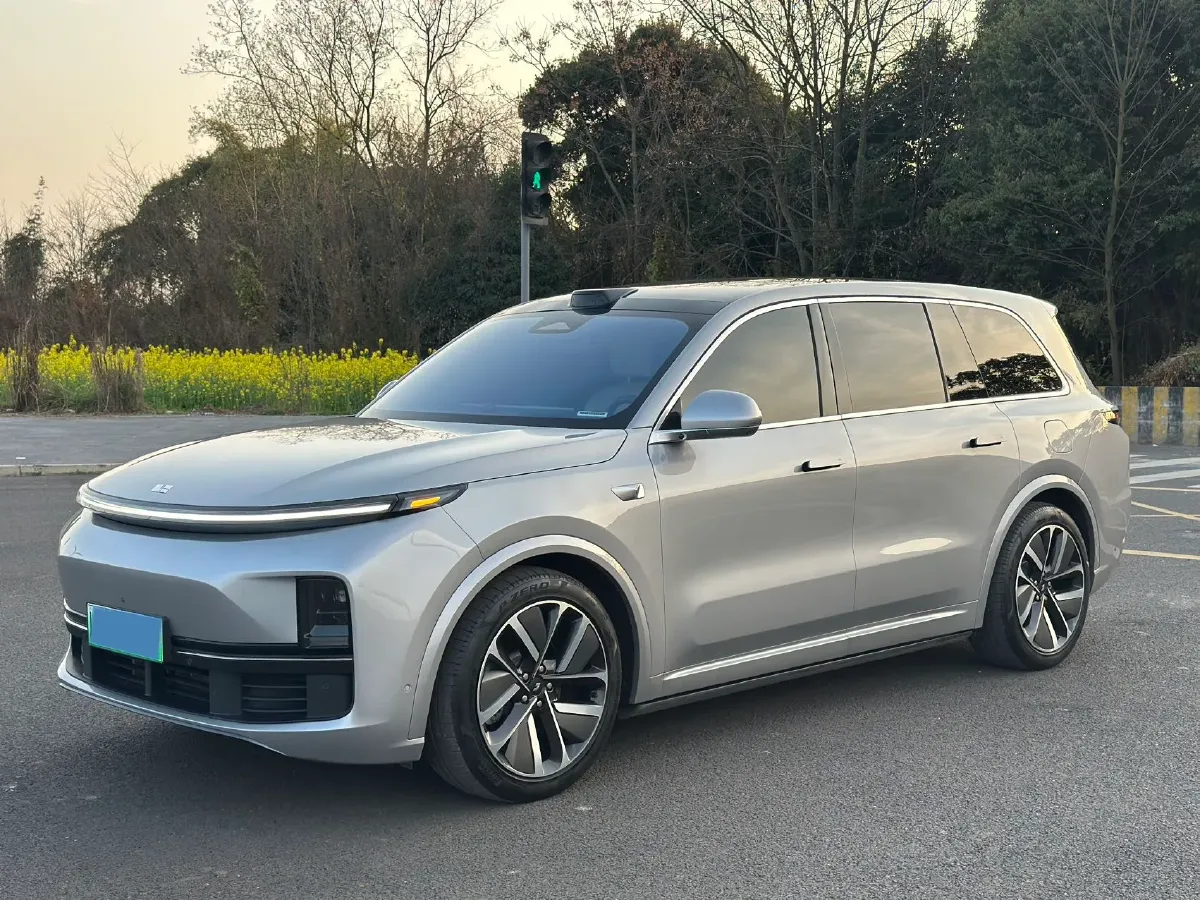 2022 Li L9 Range Extended 154HP REEV 42.6KWH,autocango,china used car exporter,china ev exporter,chinese used car exporter,chinese used ev exporter