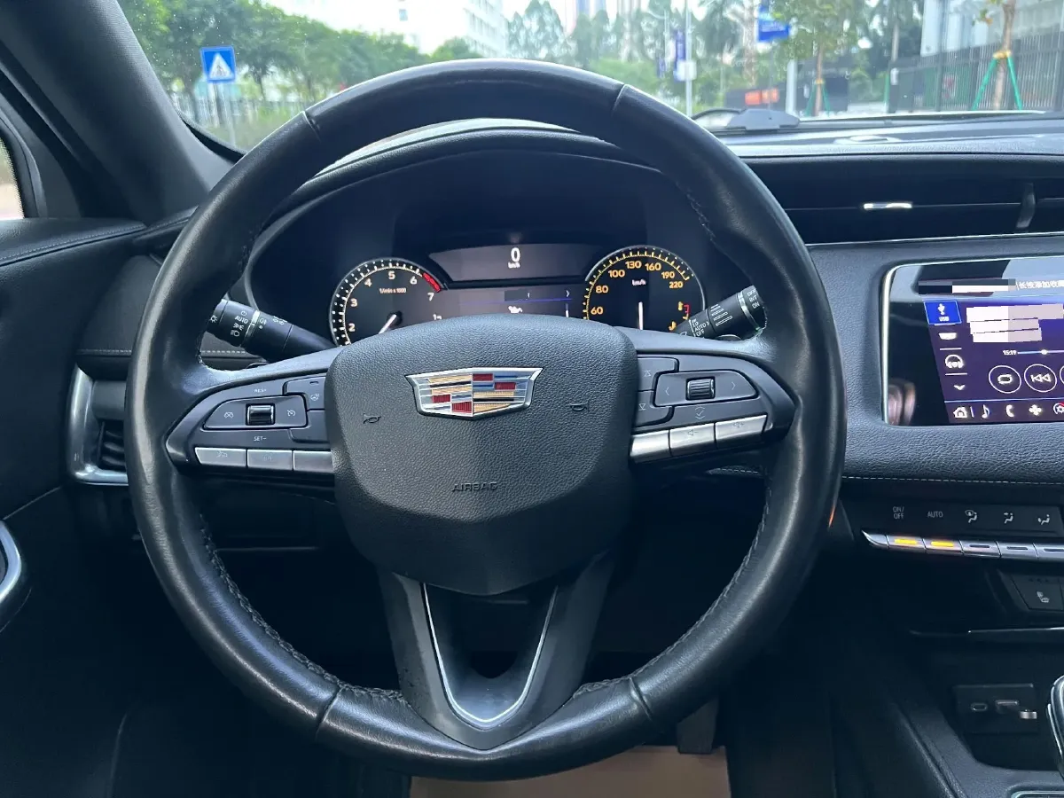 2020 Cadillac XT4 2.0T 241HP L4 9AT,autocango,china used car exporter,china ev exporter,chinese used car exporter,chinese used ev exporter