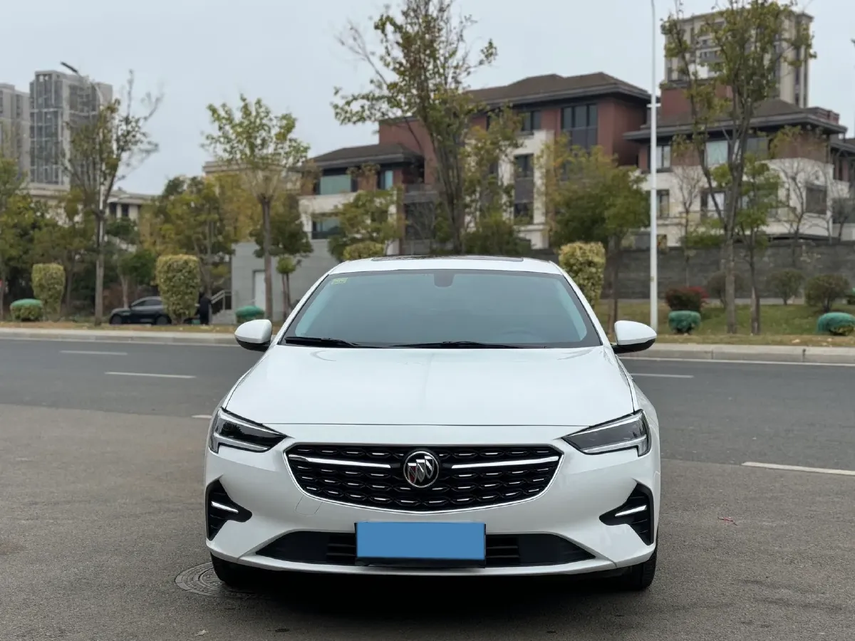 2022 Buick Regal 2.0T 237HP L4 9AT,autocango,china used car exporter,china ev exporter,chinese used car exporter,chinese used ev exporter