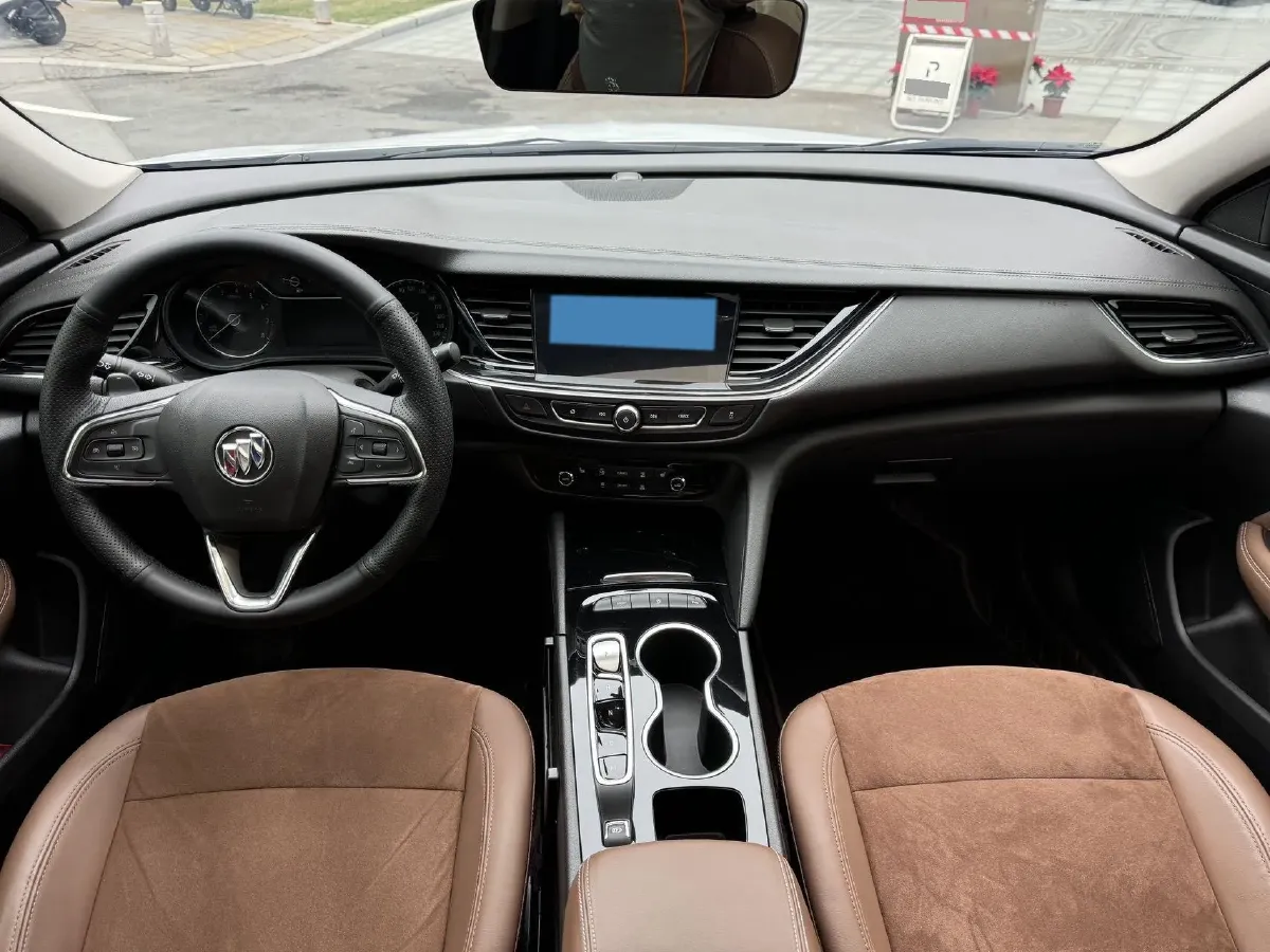 2022 Buick Regal 2.0T 237HP L4 9AT,autocango,china used car exporter,china ev exporter,chinese used car exporter,chinese used ev exporter