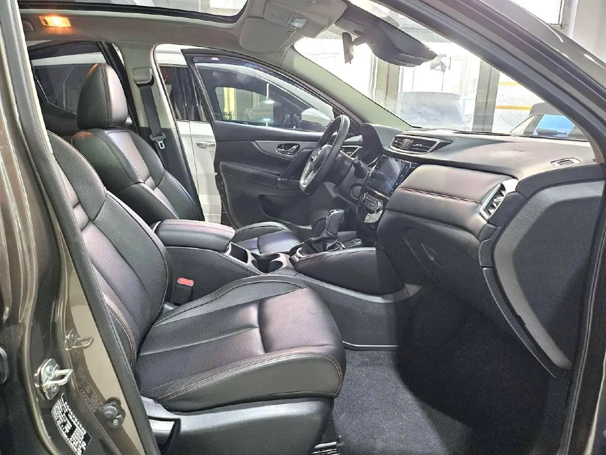 2021 Nissan Qashqai 2.0L 151HP L4 CVT,autocango,china used car exporter,china ev exporter,chinese used car exporter,chinese used ev exporter