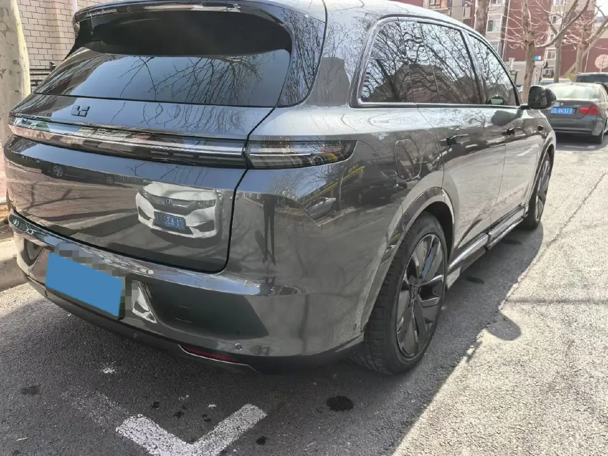 2023 Li L7 Range Extended 154HP REEV 40.9KWH,autocango,china used car exporter,china ev exporter,chinese used car exporter,chinese used ev exporter