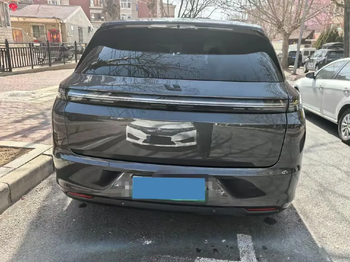 2023 Li L7 Range Extended 154HP REEV 40.9KWH,autocango,china used car exporter,china ev exporter,chinese used car exporter,chinese used ev exporter