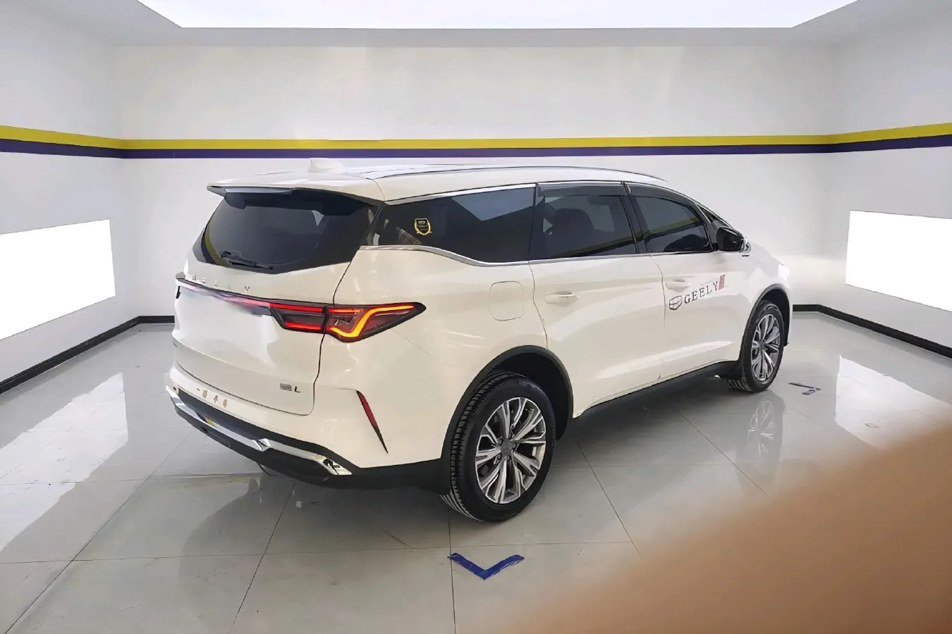 2025 Geely JiaJi 1.5T 181HP L4 7DCT,autocango,china used car exporter,china ev exporter,chinese used car exporter,chinese used ev exporter