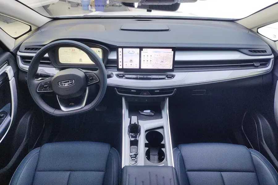 2025 Geely JiaJi 1.5T 181HP L4 7DCT,autocango,china used car exporter,china ev exporter,chinese used car exporter,chinese used ev exporter