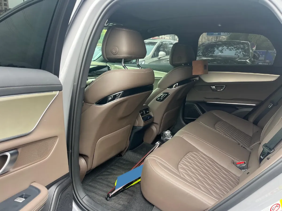 2024 BYD Han BEV 60.48KWH,autocango,china used car exporter,china ev exporter,chinese used car exporter,chinese used ev exporter