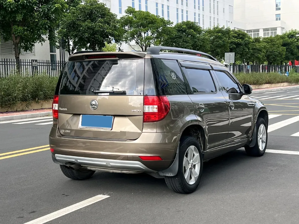 2016 Skoda Yeti 1.4T 150HP L4 7DCT,autocango,china used car exporter,china ev exporter,chinese used car exporter,chinese used ev exporter