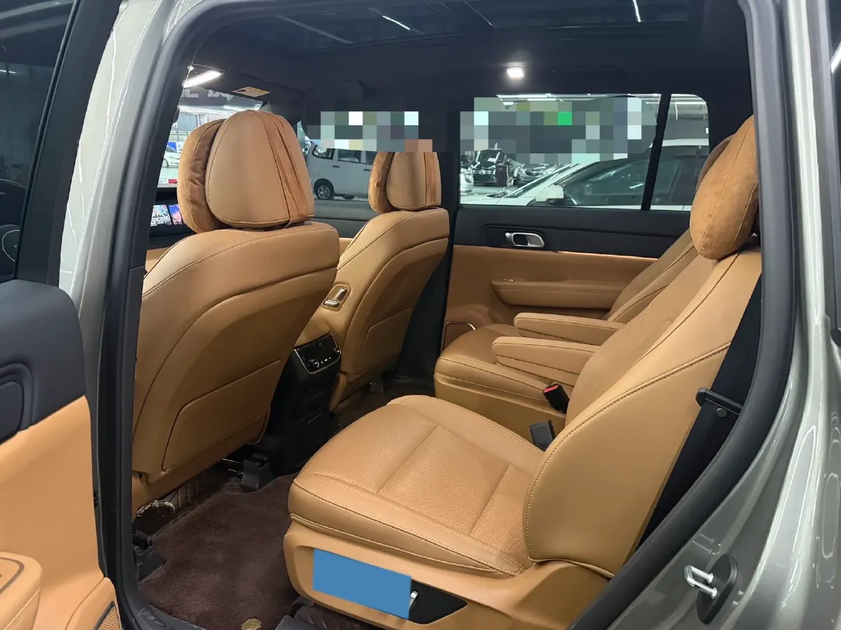 2021 Li ONE Range Extended 131HP REEV 40.5KWH,autocango,china used car exporter,china ev exporter,chinese used car exporter,chinese used ev exporter