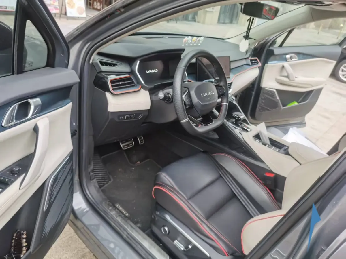 2020 LYNK&CO 06 1.5T 177HP L3 7DCT,autocango,china used car exporter,china ev exporter,chinese used car exporter,chinese used ev exporter