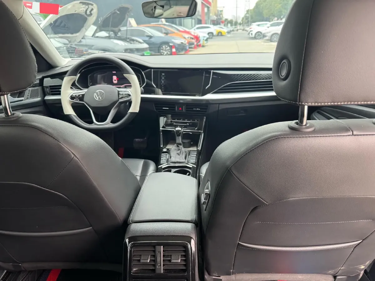 2023 Volkswagen Passat 2.0T 186HP L4 7DCT,autocango,china used car exporter,china ev exporter,chinese used car exporter,chinese used ev exporter