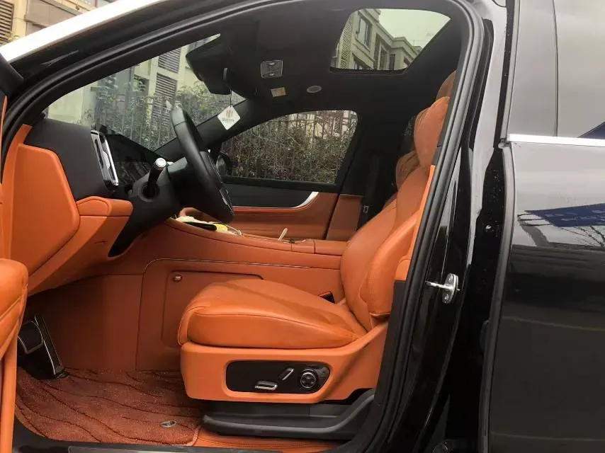 2024 AITO AITO M9 1.5T 152HP L4 REEV 52KWH,autocango,china used car exporter,china ev exporter,chinese used car exporter,chinese used ev exporter