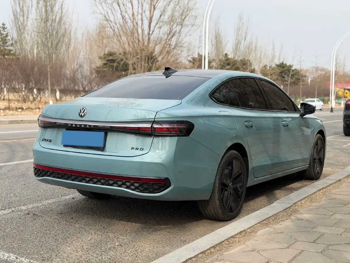 2025 Volkswagen Passat 2.0T 220HP L4 7DCT,autocango,china used car exporter,china ev exporter,chinese used car exporter,chinese used ev exporter