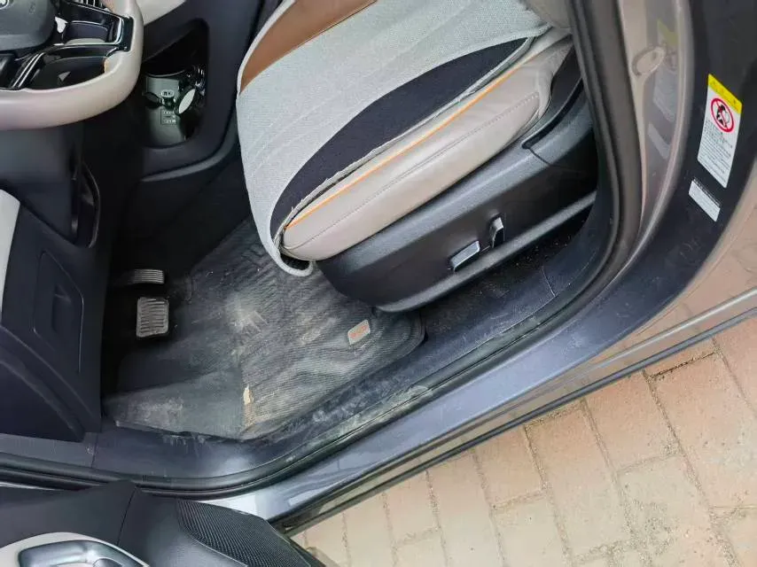 2024 BYD Song Pro 1.5L 110HP L4 E-CVT PHEV 12.9KWH,autocango,china used car exporter,china ev exporter,chinese used car exporter,chinese used ev exporter