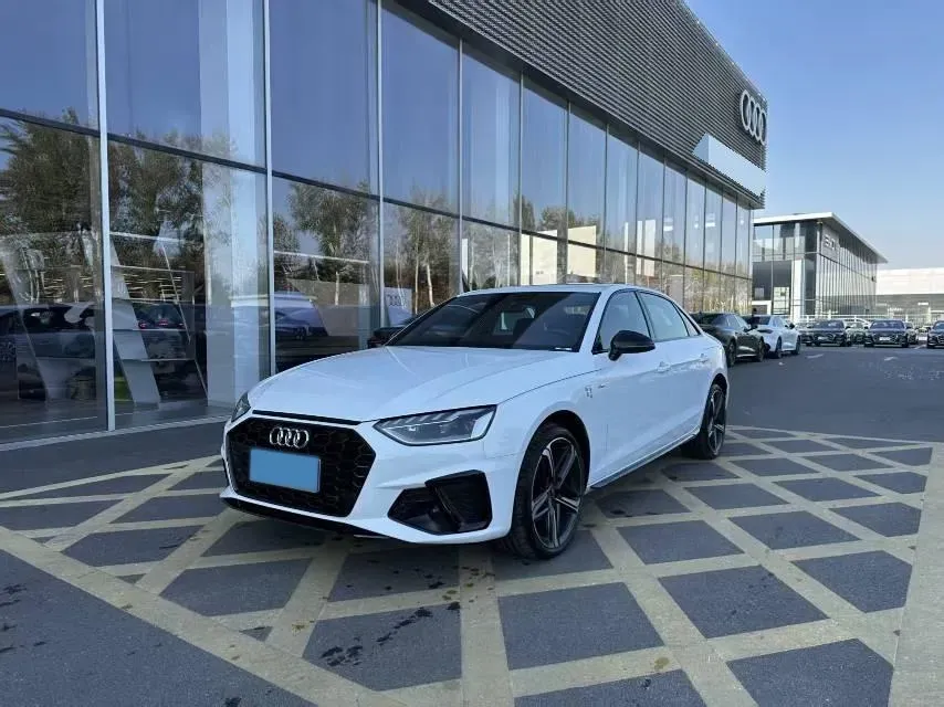 2024 Audi A4L 2.0T 190HP L4 7DCT,autocango,china used car exporter,china ev exporter,chinese used car exporter,chinese used ev exporter