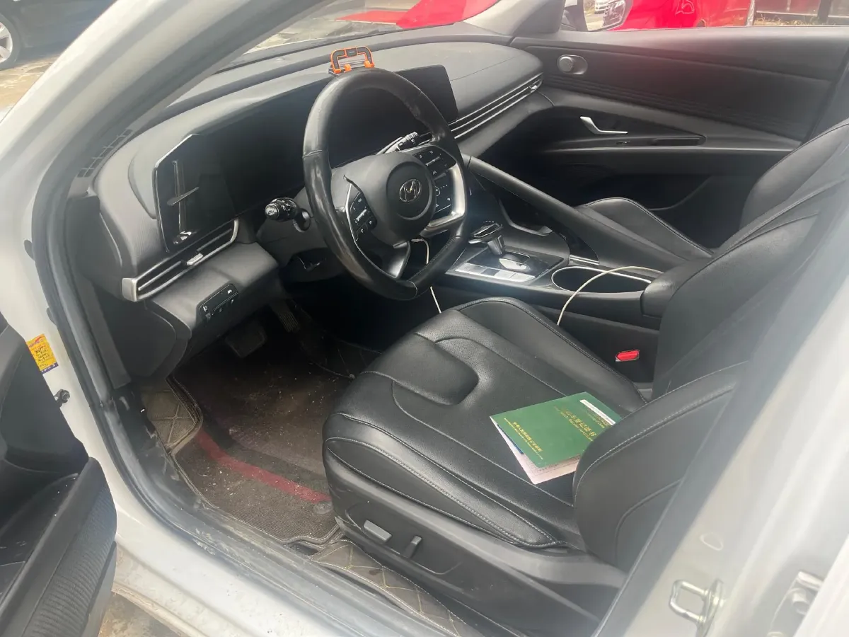 2021 Hyundai Elantra 1.5L 115HP L4 CVT,autocango,china used car exporter,china ev exporter,chinese used car exporter,chinese used ev exporter