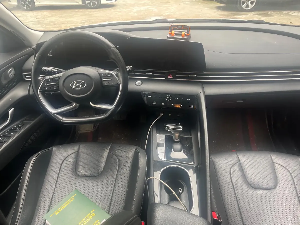 2021 Hyundai Elantra 1.5L 115HP L4 CVT,autocango,china used car exporter,china ev exporter,chinese used car exporter,chinese used ev exporter