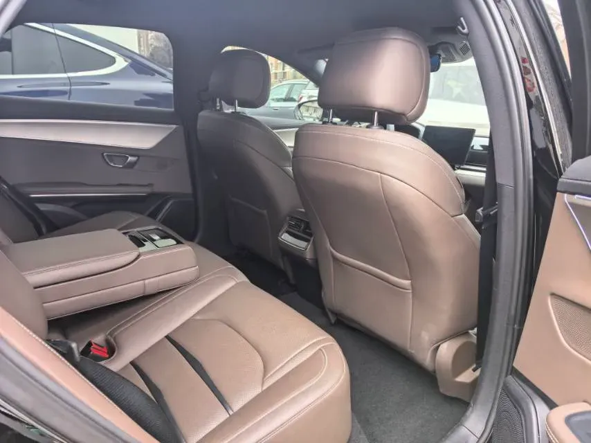 2022 BYD e9 BEV 63.36KWH,autocango,china used car exporter,china ev exporter,chinese used car exporter,chinese used ev exporter