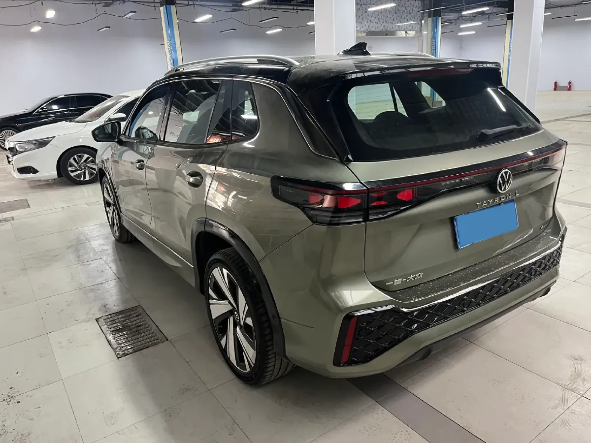2026 Volkswagen Tayron 2.0T 220HP L4 7DCT,autocango,china used car exporter,china ev exporter,chinese used car exporter,chinese used ev exporter