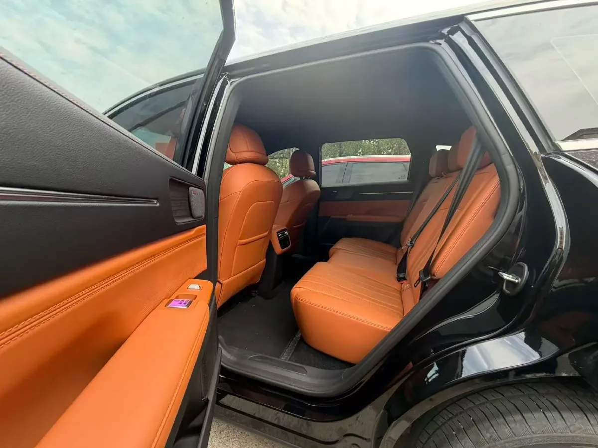 2025 Jetour X70 PLUS C-DM 1.5T 156HP L4 2DHT PHEV,autocango,china used car exporter,china ev exporter,chinese used car exporter,chinese used ev exporter