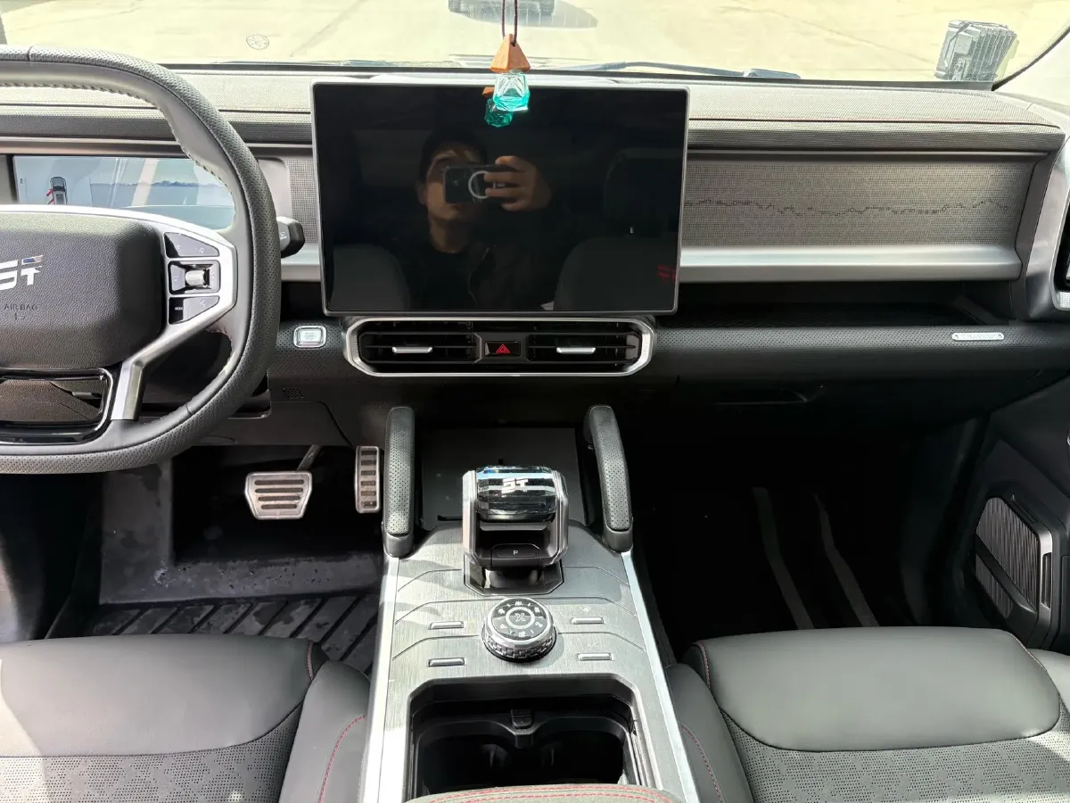 2024 Jetour Traveller 2.0T 254HP L4 7DCT,autocango,china used car exporter,china ev exporter,chinese used car exporter,chinese used ev exporter