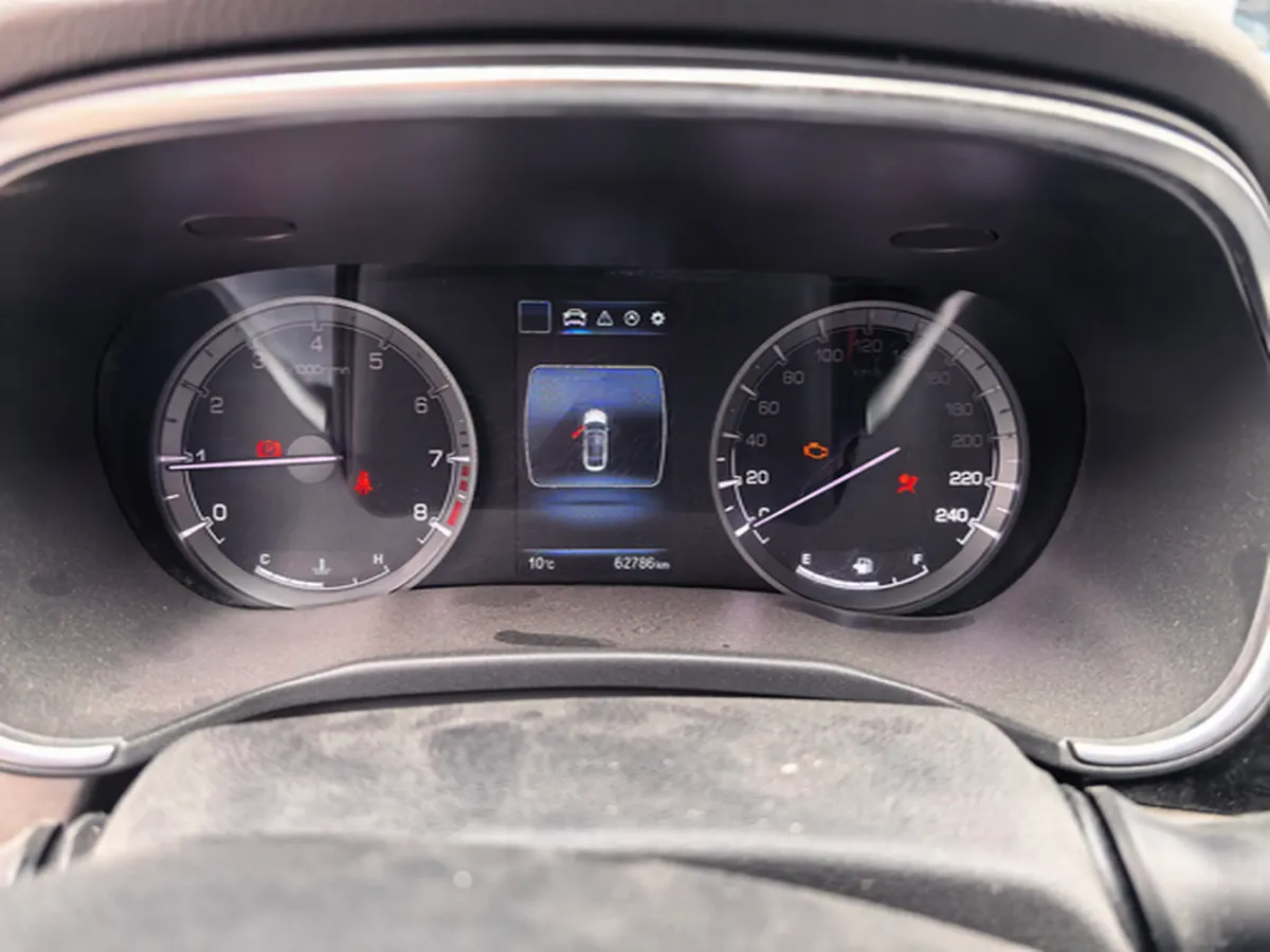 2020 ChangAn Raeton CC 1.5T 156HP L4 6MT,autocango,china used car exporter,china ev exporter,chinese used car exporter,chinese used ev exporter