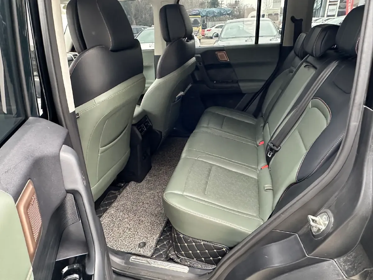 2024 Dongfeng RuiQi 7 2.0T 228HP L4 8AT,autocango,china used car exporter,china ev exporter,chinese used car exporter,chinese used ev exporter