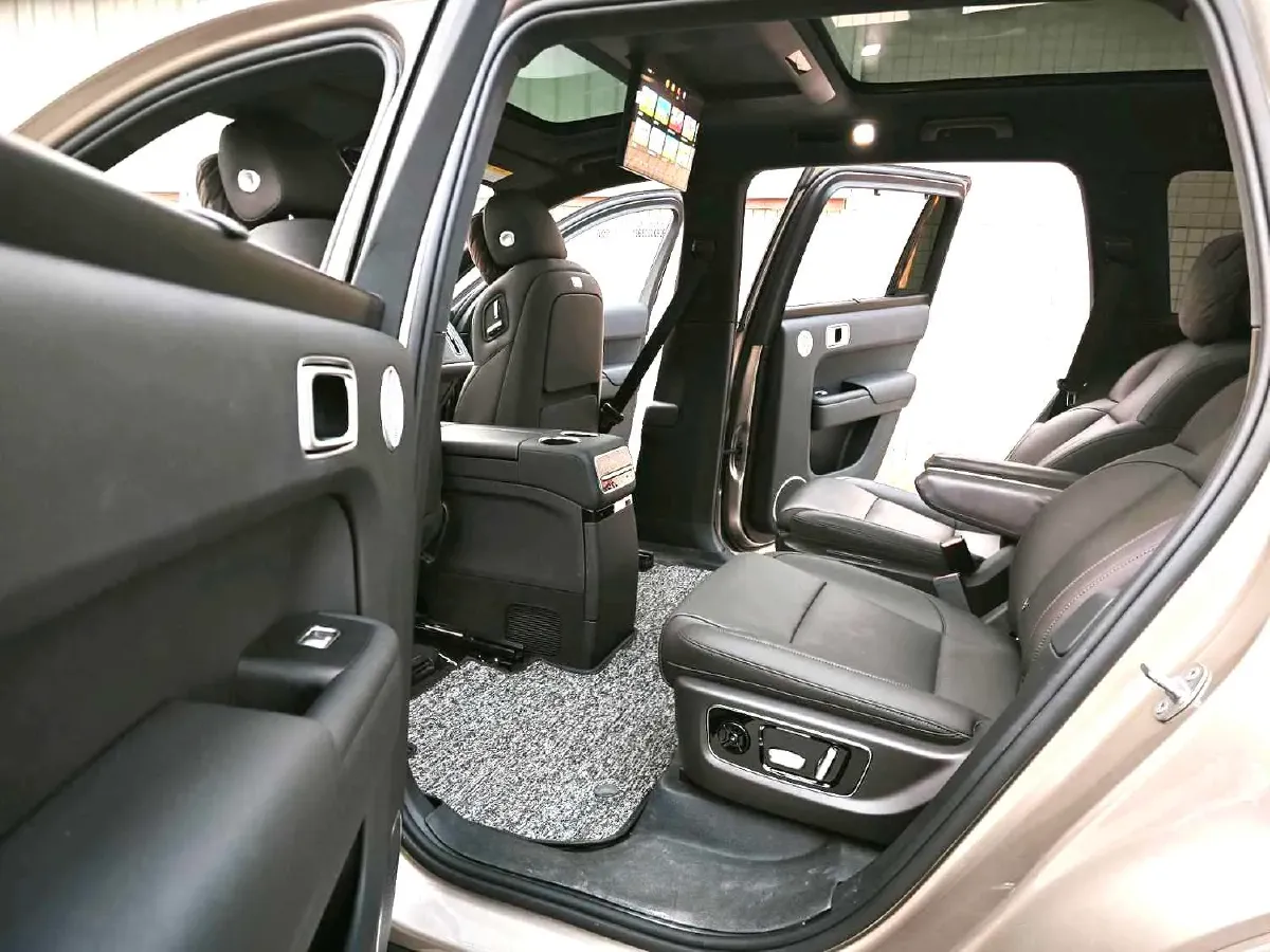 2022 Li L9 Range Extended 154HP REEV 42.6KWH,autocango,china used car exporter,china ev exporter,chinese used car exporter,chinese used ev exporter