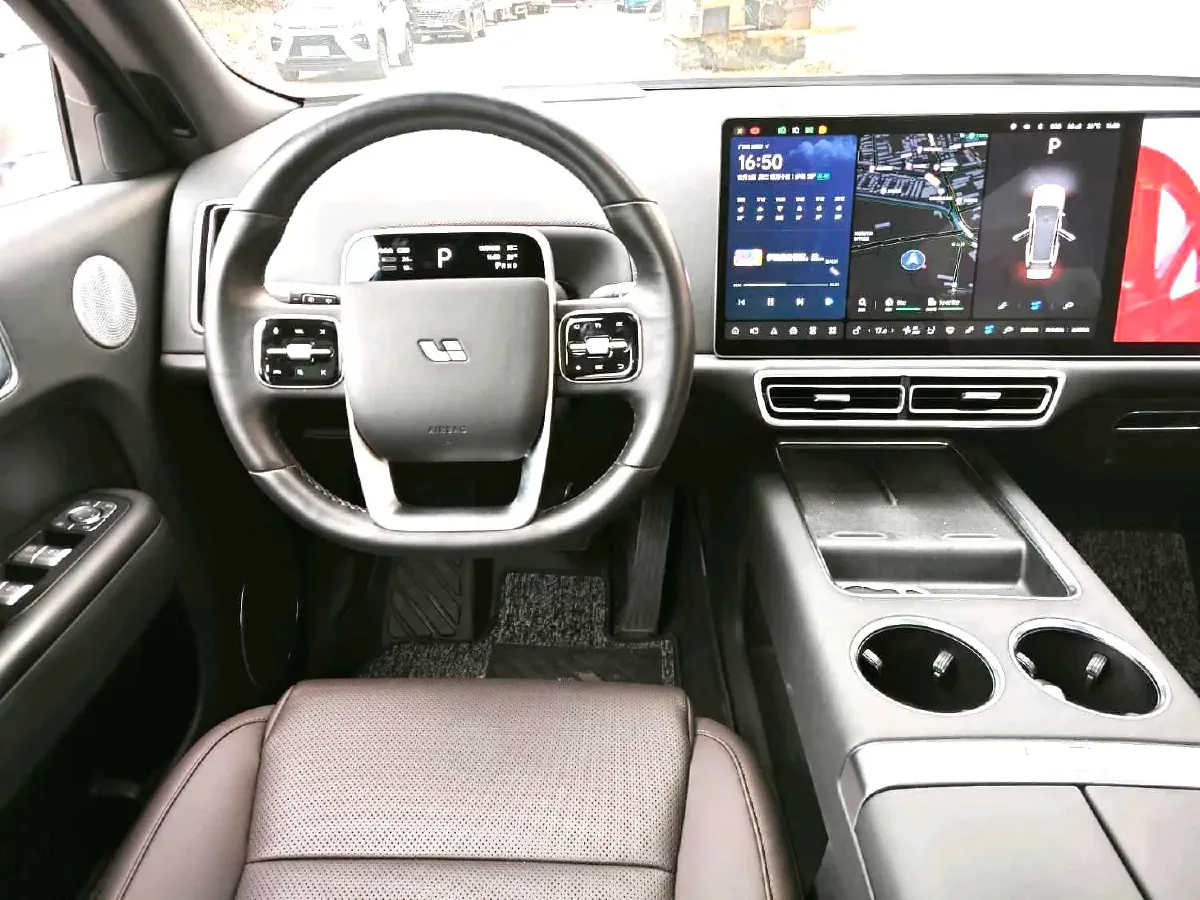 2022 Li L9 Range Extended 154HP REEV 42.6KWH,autocango,china used car exporter,china ev exporter,chinese used car exporter,chinese used ev exporter