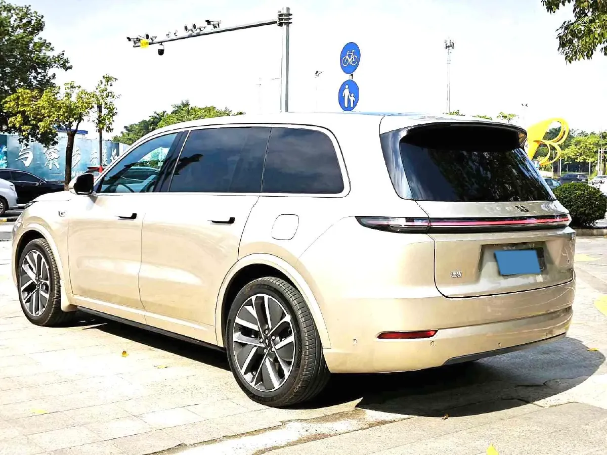 2022 Li L9 Range Extended 154HP REEV 42.6KWH,autocango,china used car exporter,china ev exporter,chinese used car exporter,chinese used ev exporter