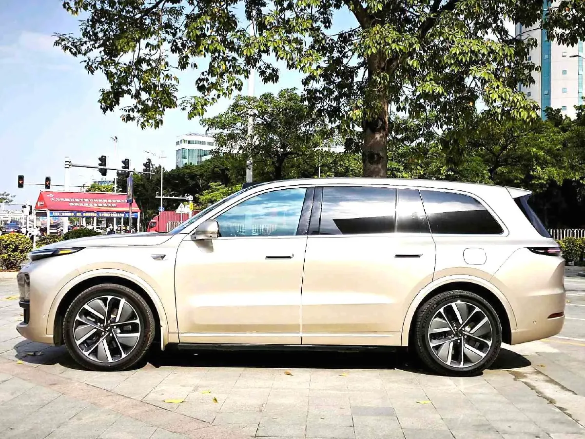 2022 Li L9 Range Extended 154HP REEV 42.6KWH,autocango,china used car exporter,china ev exporter,chinese used car exporter,chinese used ev exporter