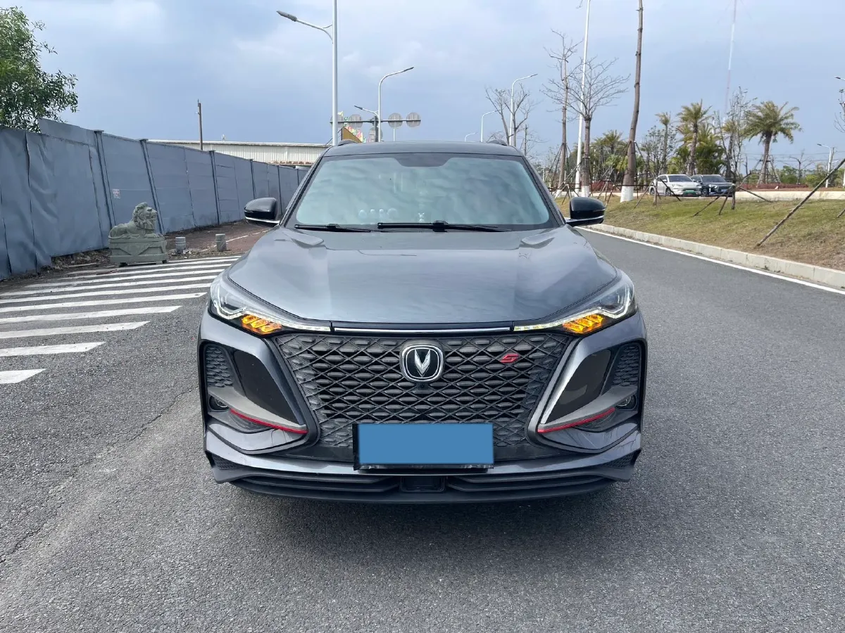 2020 ChangAn CS75 Plus 1.5T 178HP L4 6AT,autocango,china used car exporter,china ev exporter,chinese used car exporter,chinese used ev exporter