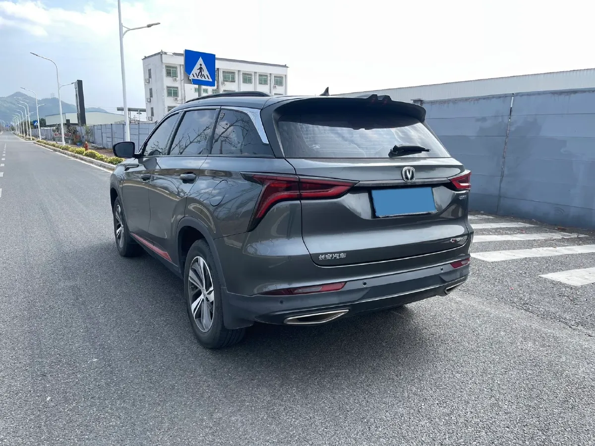 2020 ChangAn CS75 Plus 1.5T 178HP L4 6AT,autocango,china used car exporter,china ev exporter,chinese used car exporter,chinese used ev exporter