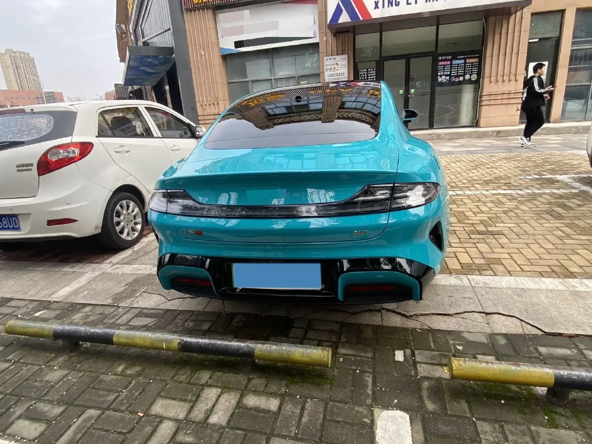 2024 MI SU7 BEV 73.6KWH,autocango,china used car exporter,china ev exporter,chinese used car exporter,chinese used ev exporter