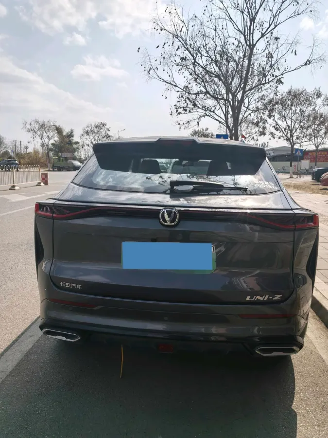 2024 ChangAn UNI-Z 1.5L 98HP L4 E-CVT PHEV 18.4KWH,autocango,china used car exporter,china ev exporter,chinese used car exporter,chinese used ev exporter