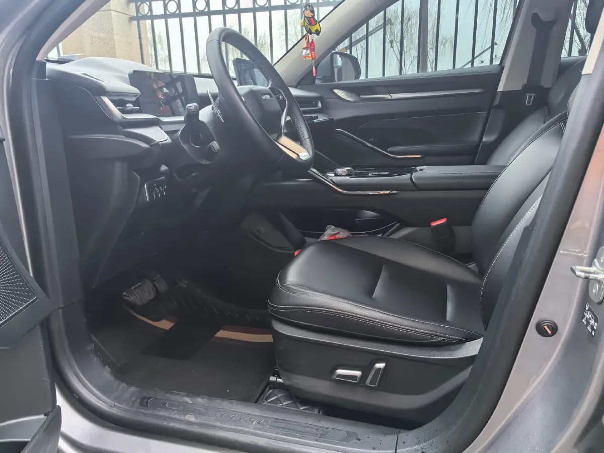 2021 Haval H6 2.0T 211HP L4 7DCT,autocango,china used car exporter,china ev exporter,chinese used car exporter,chinese used ev exporter