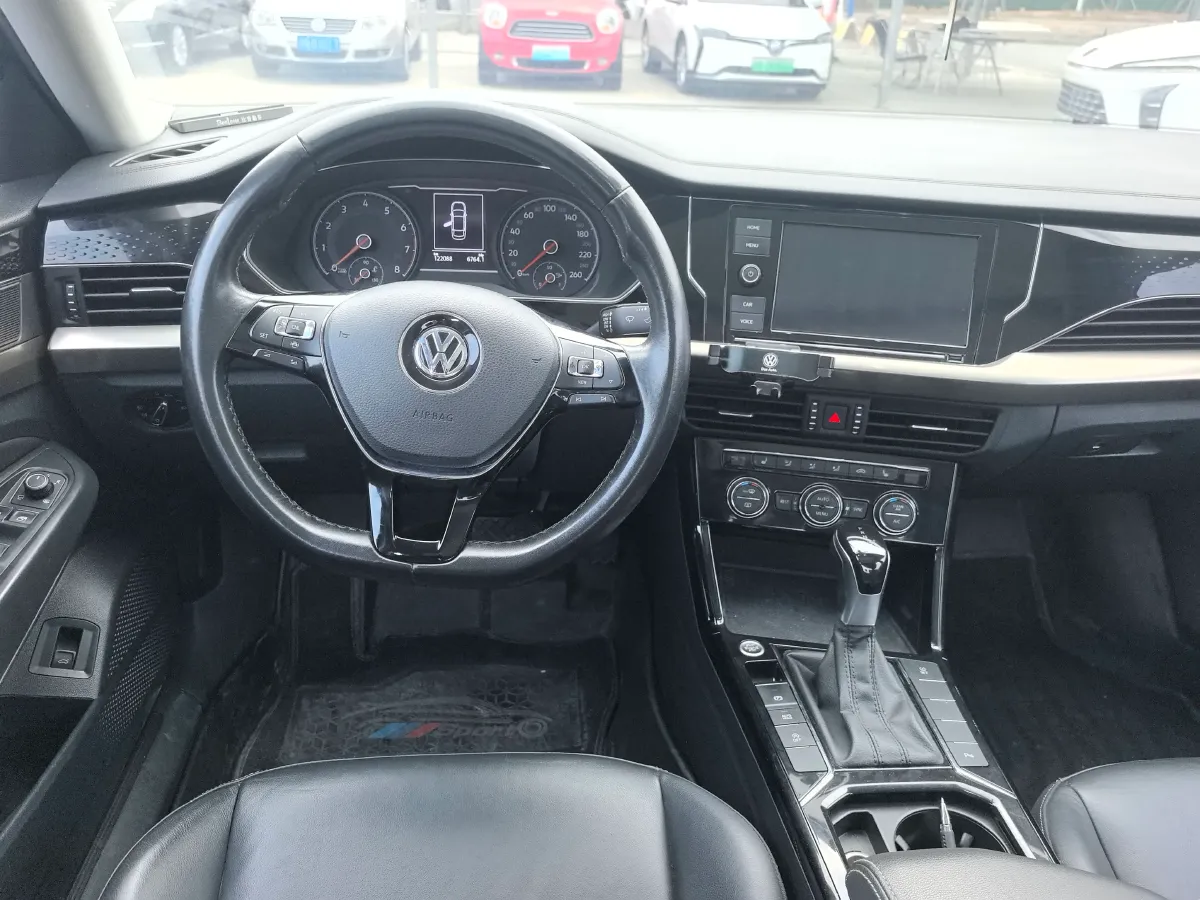 2019 Skoda Kodiak 2.0T 186HP L4 7DCT,autocango,china used car exporter,china ev exporter,chinese used car exporter,chinese used ev exporter