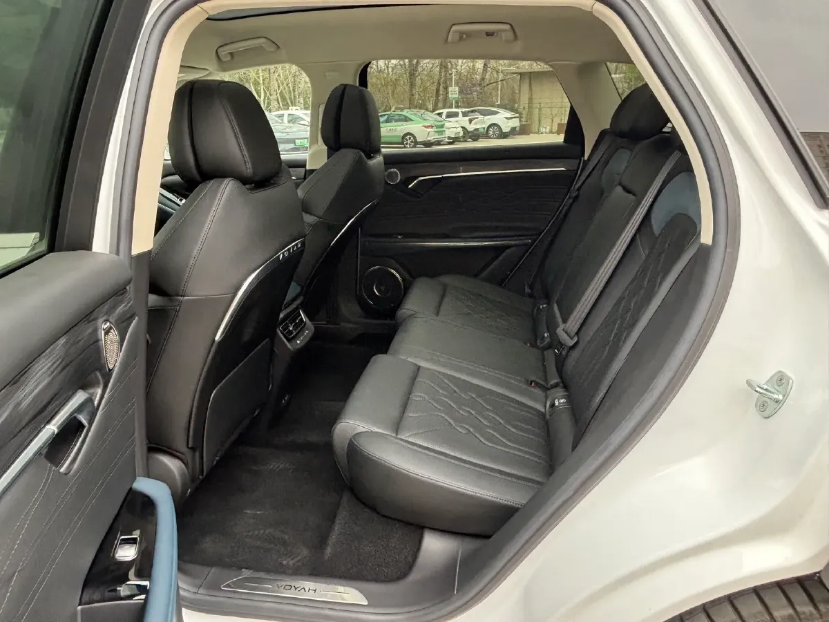 2022 Voyah FREE BEV 88KWH,autocango,china used car exporter,china ev exporter,chinese used car exporter,chinese used ev exporter