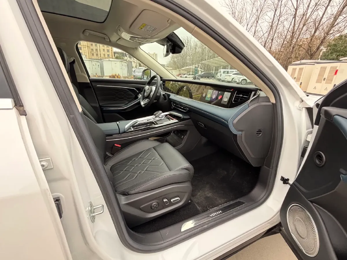 2022 Voyah FREE BEV 88KWH,autocango,china used car exporter,china ev exporter,chinese used car exporter,chinese used ev exporter